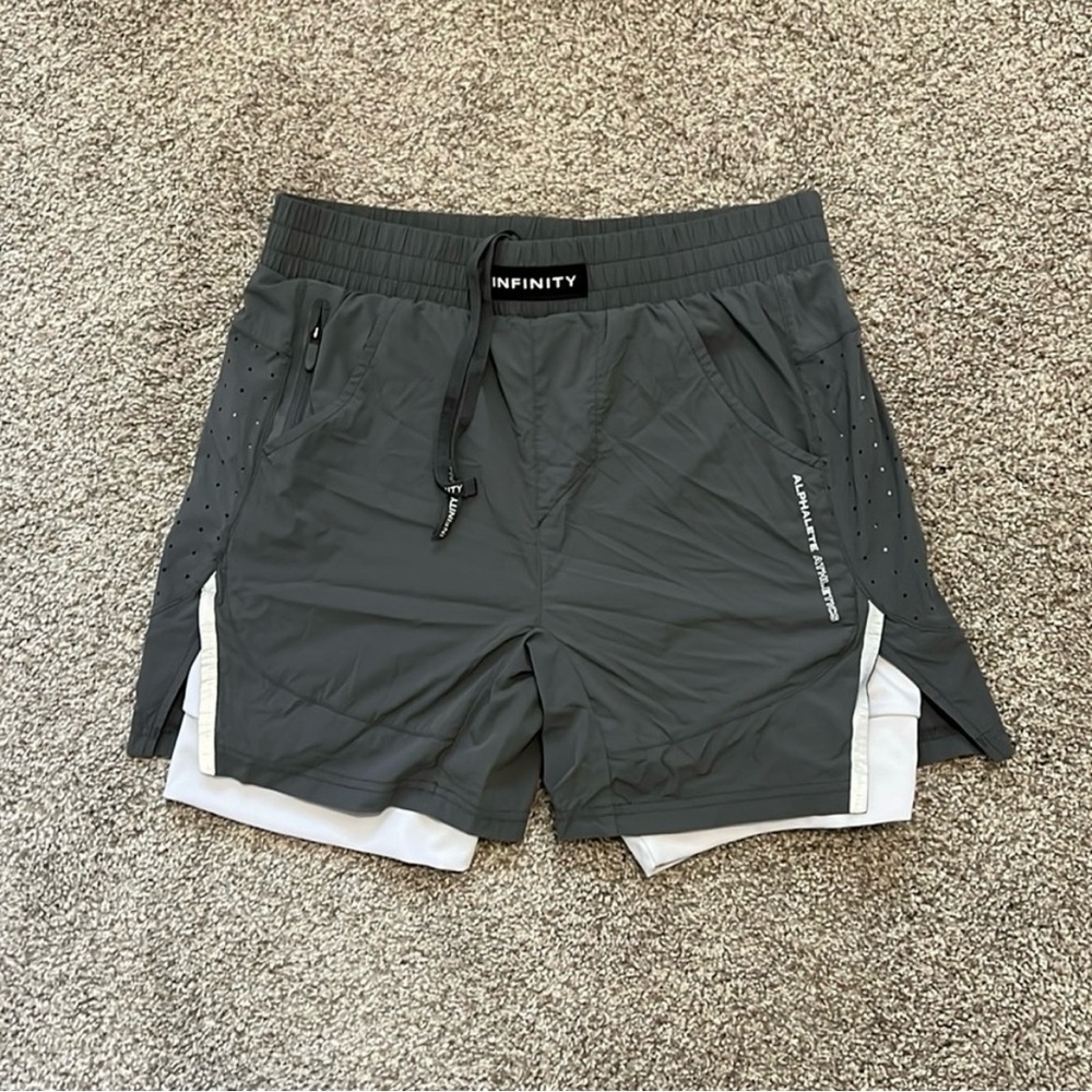 Alphalete Infinity Speed Short 5.5” M